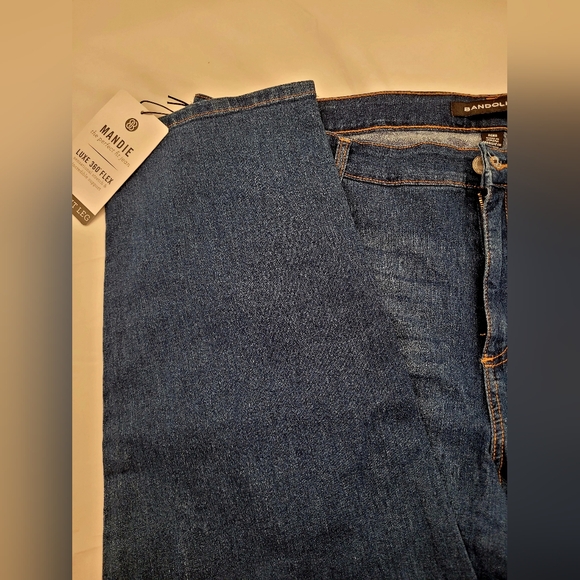 Bandolino Women's  Mandie Jeans - Picture 3 of 8